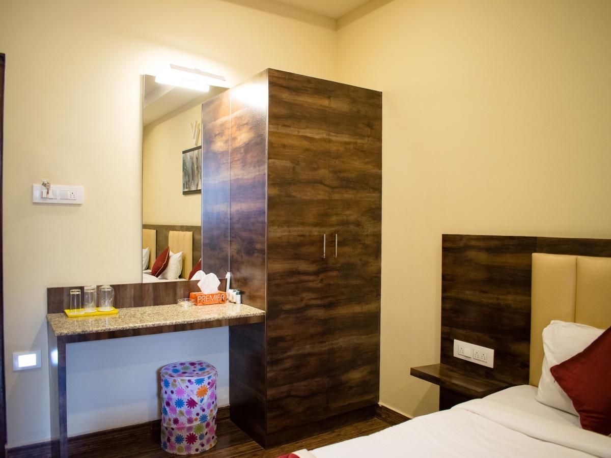Hotel Mysore Republic Esterno foto